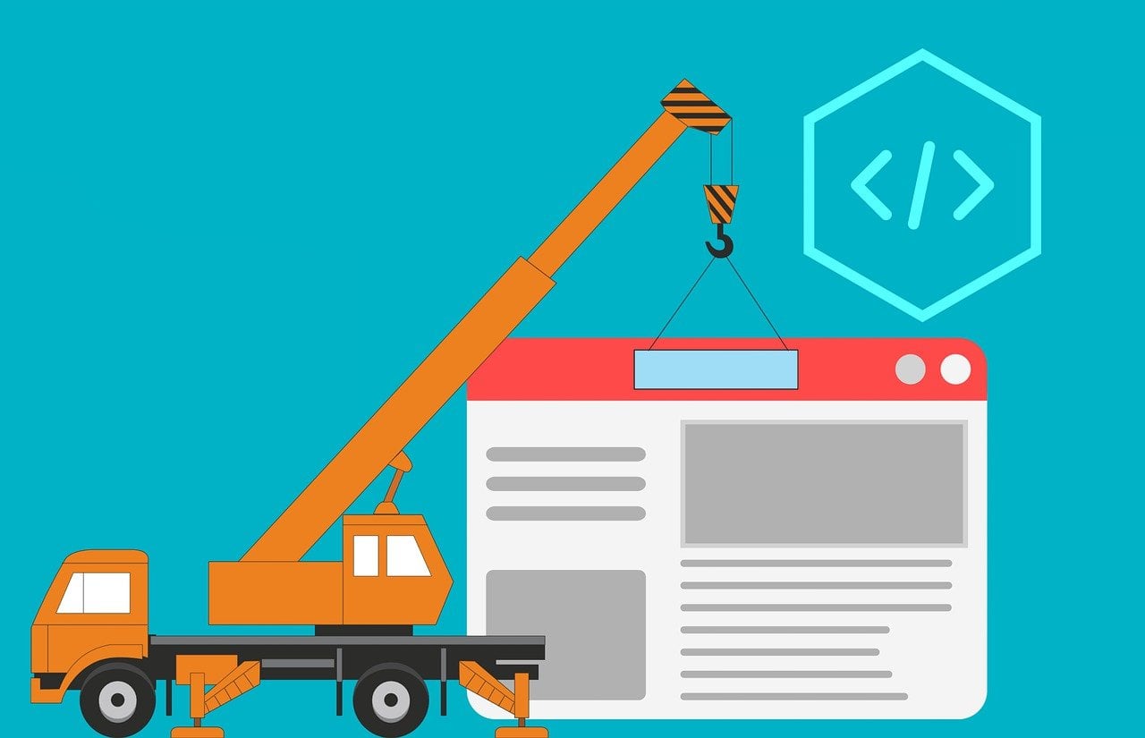 Custom vs. Hybrid Build: Choosing the Right Foundation for Your Shopify Store’s Success